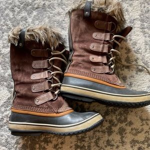 Sorel snowboots